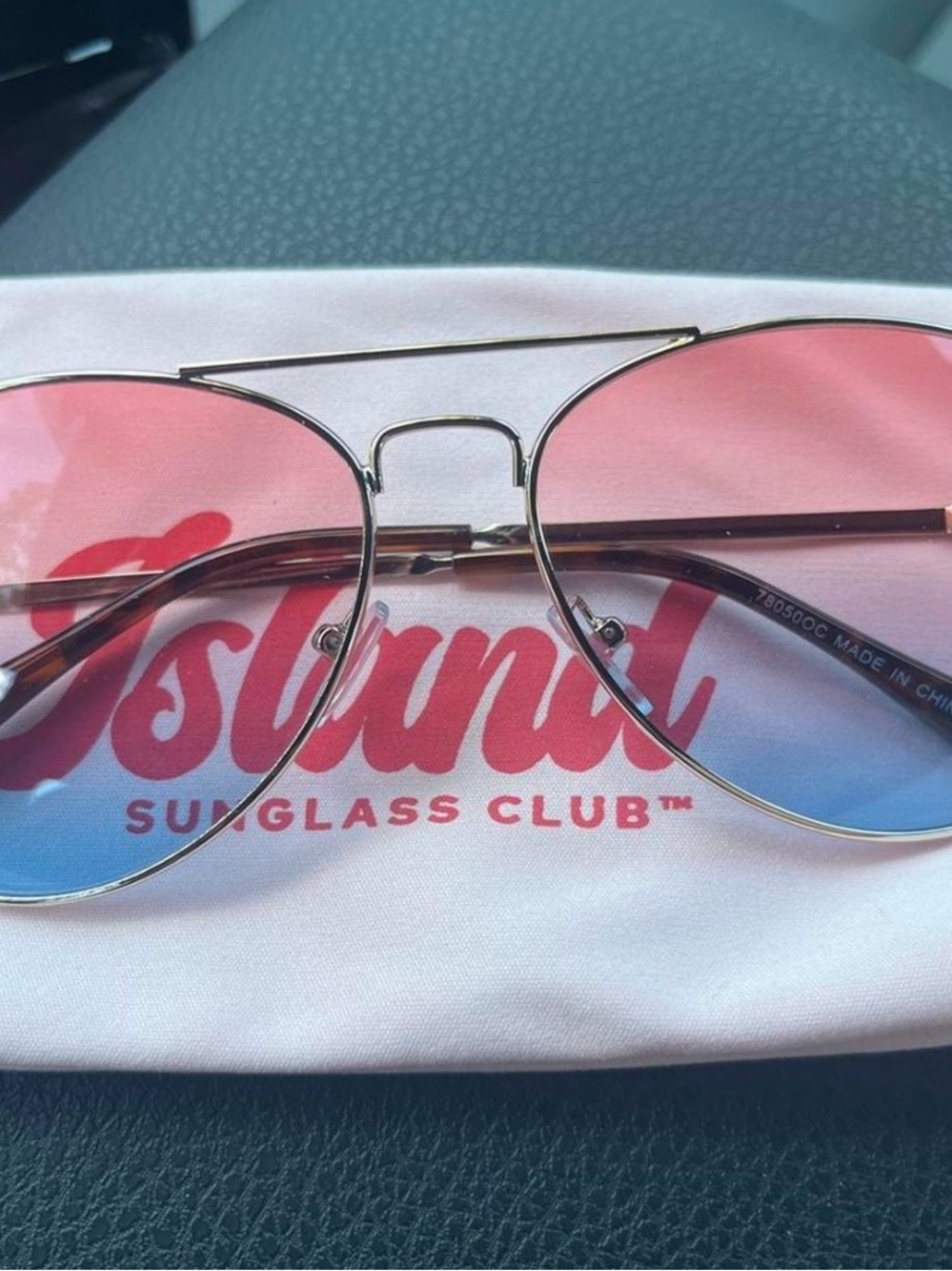 DIFF Eyewear Gradient Aviator Sunglasses - Pink to Blue Lenses